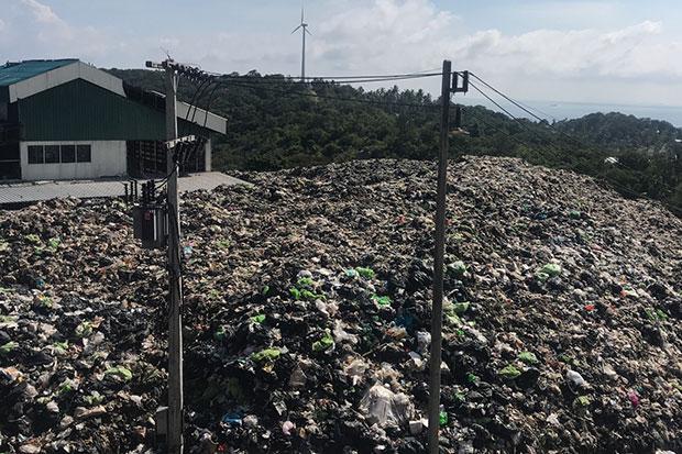 L'importante quantité de déchets qui pollue l'île touristique de Koh Tao sera bientôt nettoyée