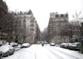 Paris sous la neige : embouteillages monstres, la tour Eiffel fermée
