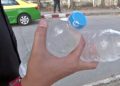 Les scellés en plastique des bouteilles d'eau interdits dès le 1er avril