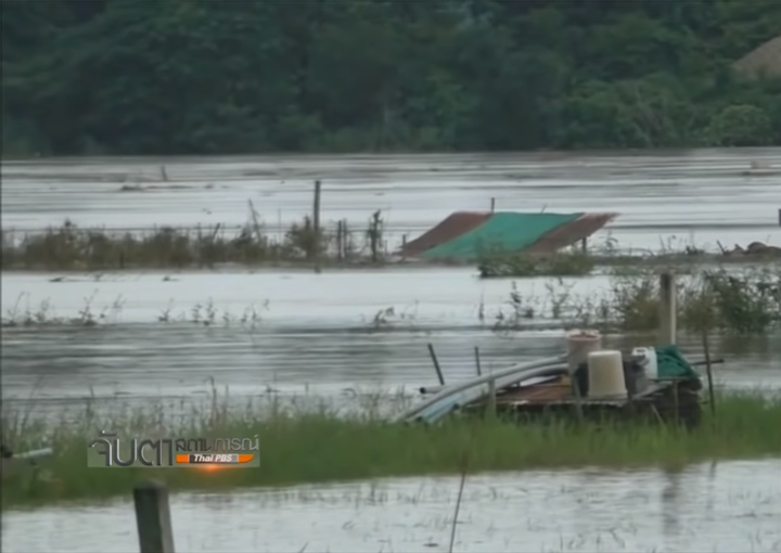 Au nord-est de la Thaïlande, 7 provinces sont actuellement touchées par d'importantes inondations
