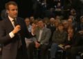 Macron pourrait organiser un référendum en mai