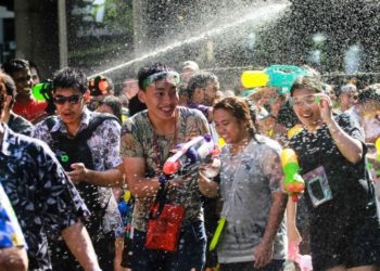 Bangkok : un Songkran plus calme que d'habitude sur Khaosan Road cette année
