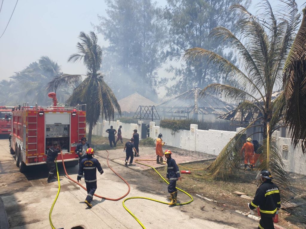 Hua Hin : un incendie dévaste un resort, les touristes et le personnel en sécurité