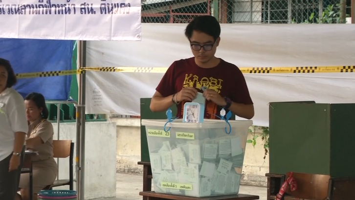 Thaïlande : la Commission électorale demande des recomptes et des votes partiels dans plusieurs bureaux