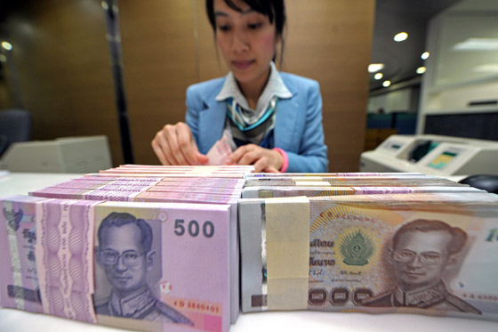 Le gouverneur de la Banque de Thaïlande estime que des risques subsistent pour la stabilité financière du pays