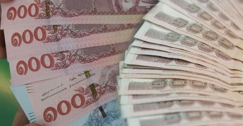 Private sector calls for new measures to contain the Thai baht