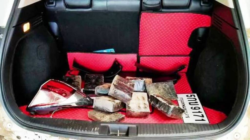 Les « stups » de Thaïlande ont vendu aux enchères un véhicule qui contenait des comprimés de méthamphétamine