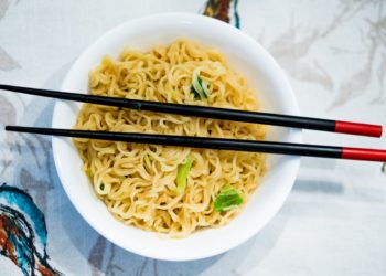 Les exportations de nouilles instantanées thaïlandaises s’envolent grâce au Covid-19