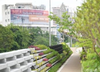 Le Chao Phraya Sky Park, nouveau site touristique de Bangkok, officiellement inauguré