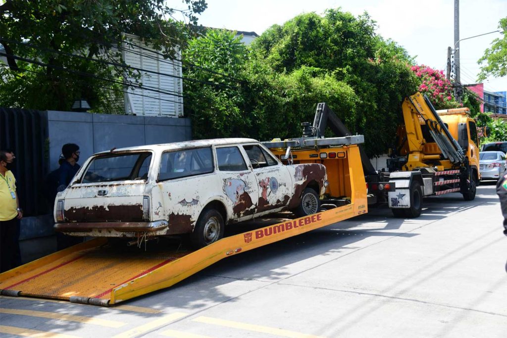 Bangkok : la municipalité lance l’enlèvement des voitures abandonnées