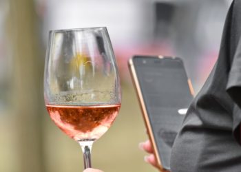 La Thaïlande interdit la vente d’alcool sur Internet